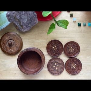 hand carved wooden coaster set and box🤎